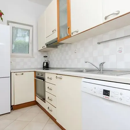 Apartamento With A Parking Space Kastel Novi, - 20997 Kaštela